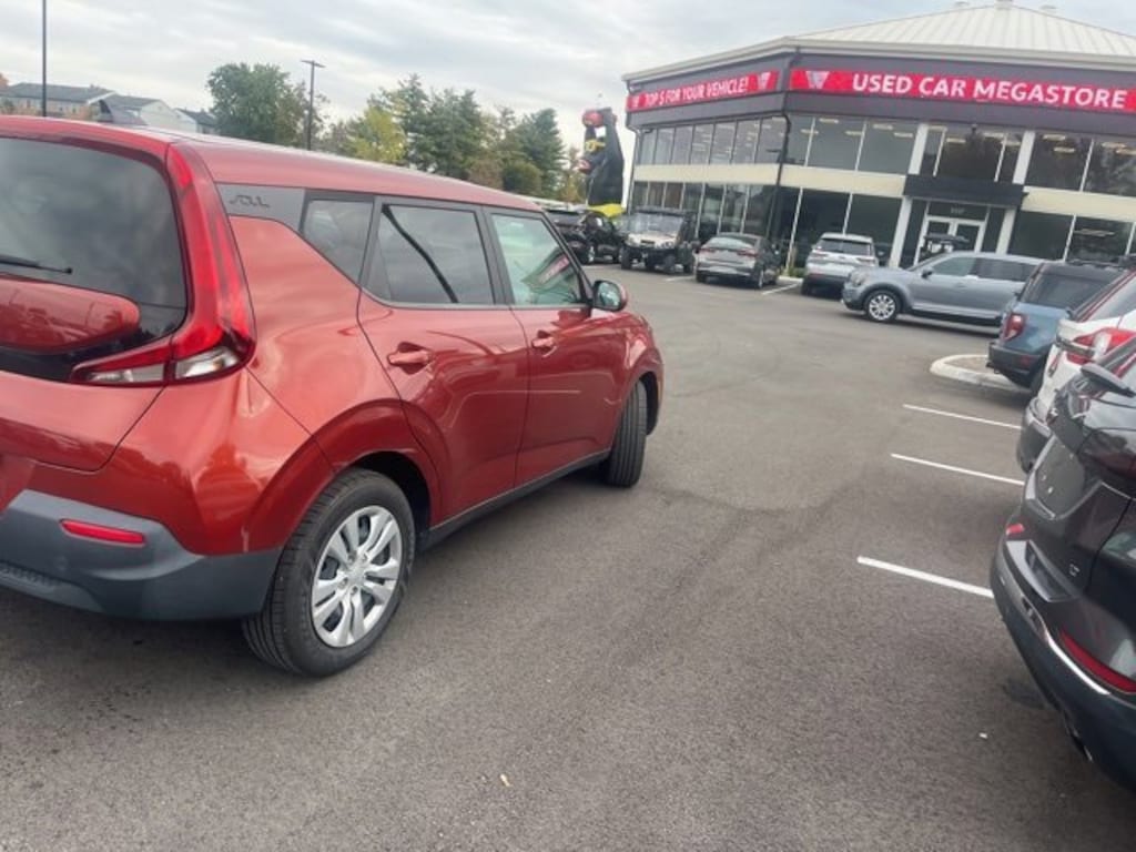 Used 2022 Kia Soul LX LX IVT