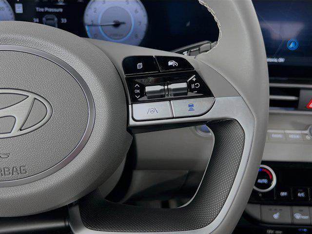 2025 Hyundai Elantra SEL - Photo 15