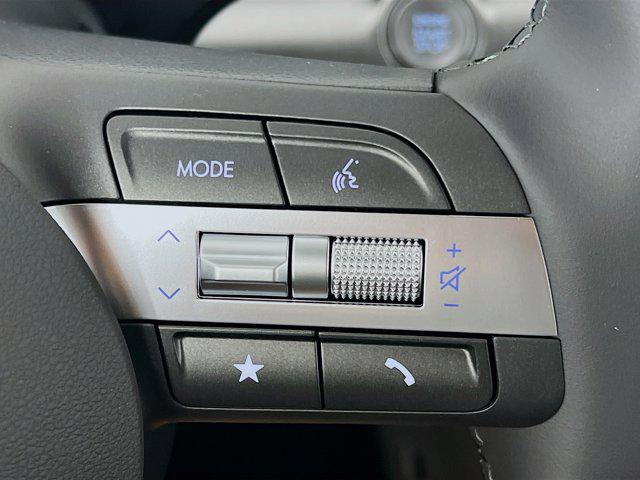 2025 Hyundai Kona SEL - Photo 14