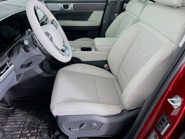 2025 Hyundai Santa Fe SEL photo 3