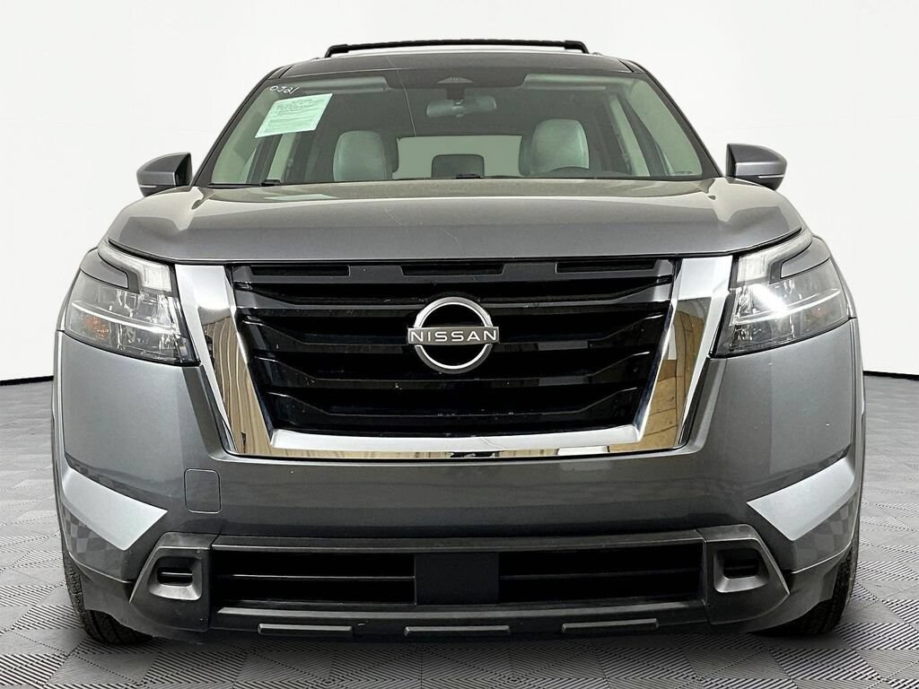 Used 2022 Nissan Pathfinder SV SV 4WD