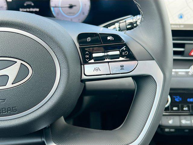 2025 Hyundai Elantra SEL - Photo 15