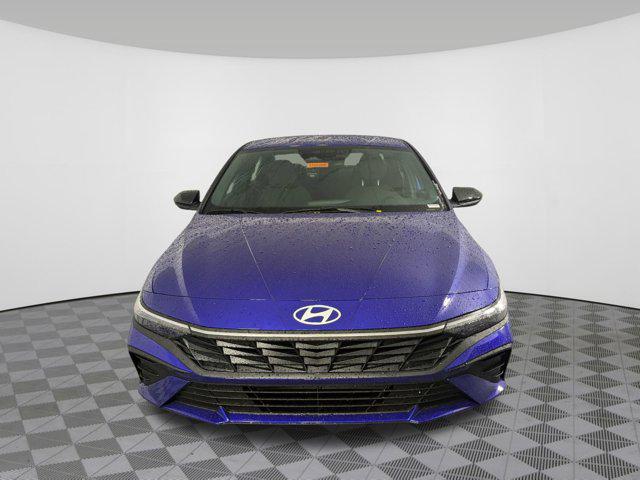2025 Hyundai Elantra SEL Sport photo 3