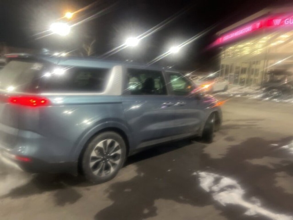 Used 2024 Kia Carnival EX EX FWD