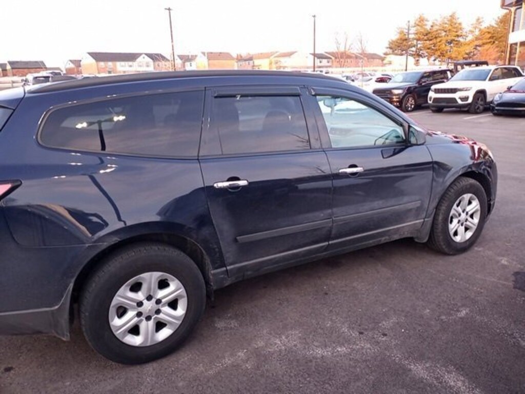 Used 2017 Chevrolet Traverse LS AWD LS