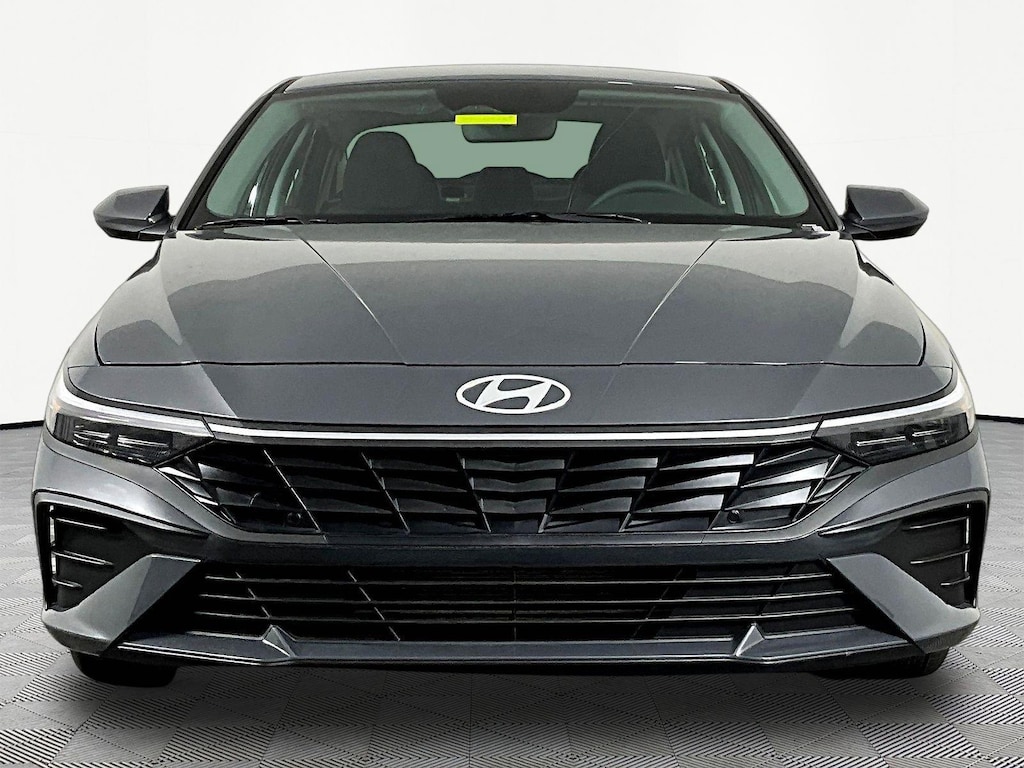 New 2026 Hyundai Elantra SE Sedan