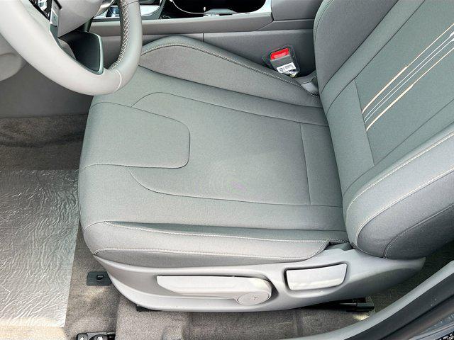 2025 Hyundai Elantra Hybrid SEL Sport photo 4