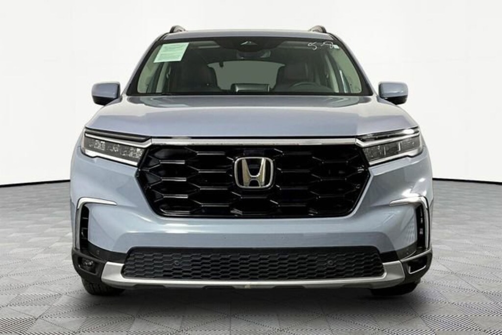 Used 2025 Honda Pilot Touring Touring AWD