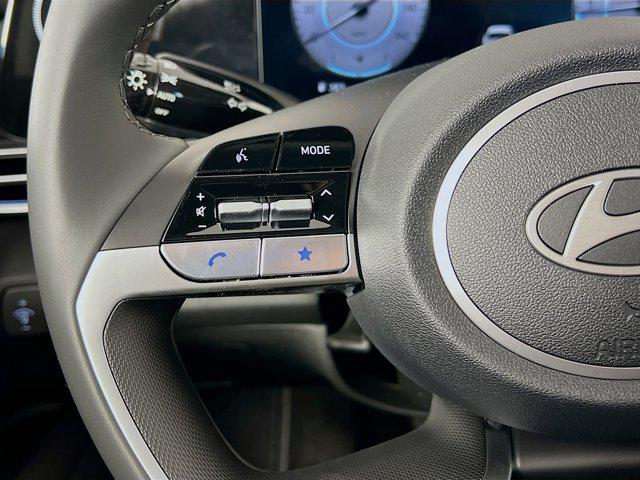 2025 Hyundai Elantra SEL - Photo 14