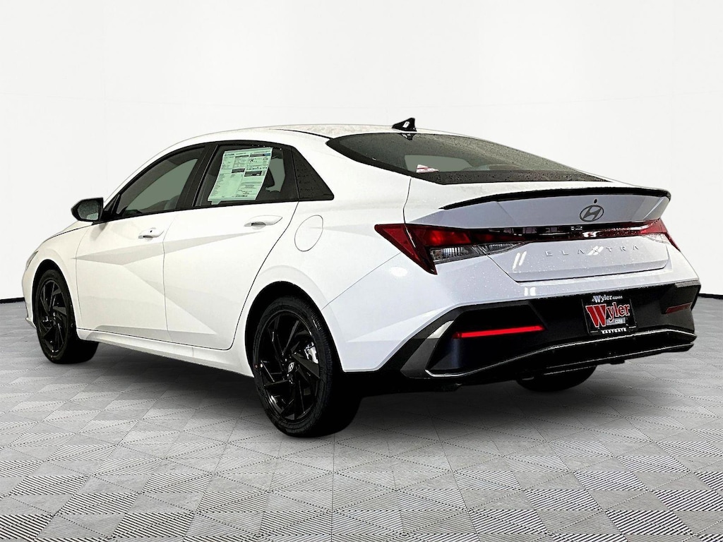 New 2026 Hyundai Elantra SEL Sport Sedan