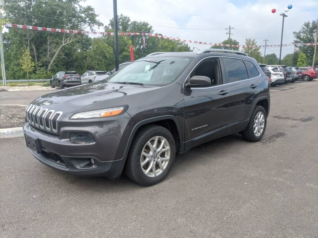 Used 2016 Jeep Cherokee Latitude FWD Latitude