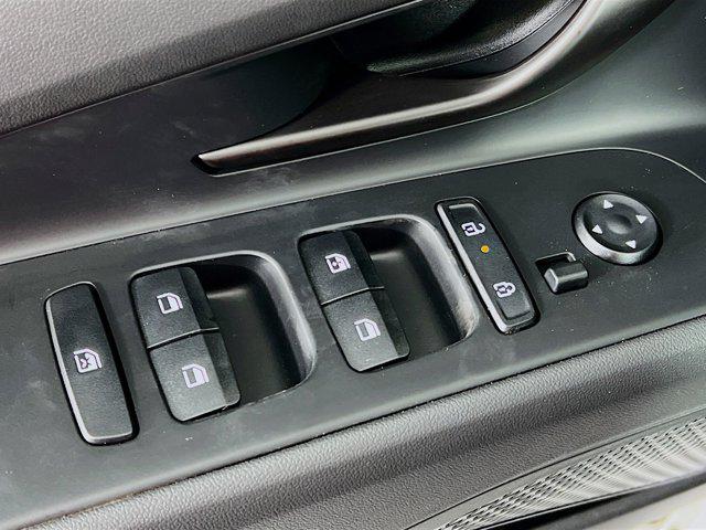 2025 Hyundai Elantra Blue - Photo 20