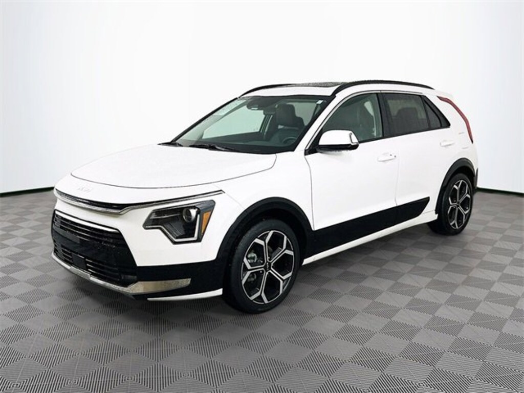 Used 2023 Kia Niro EX Touring EX Touring FWD