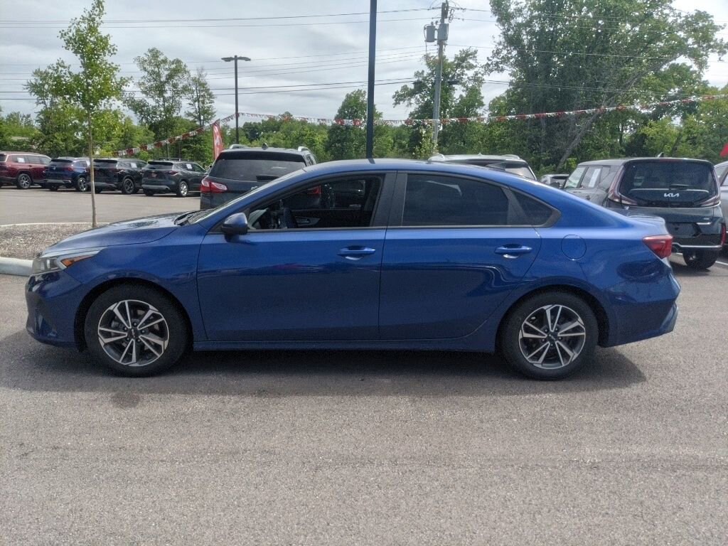 Used 2023 Kia Forte LXS LXS IVT