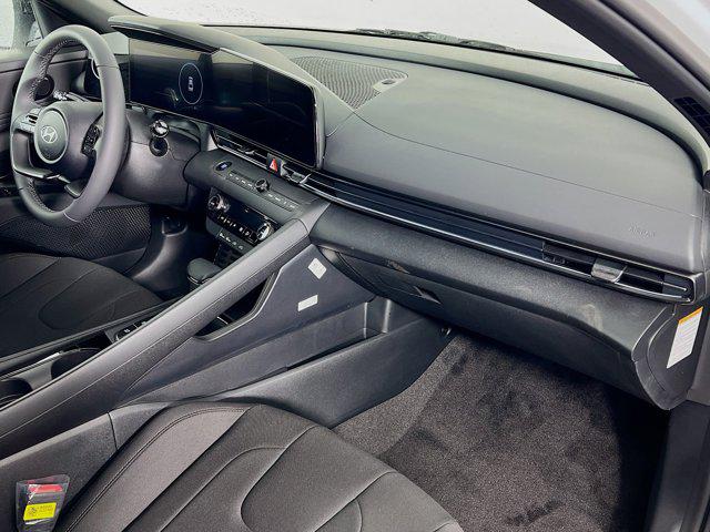 2025 Hyundai Elantra Blue - Photo 21