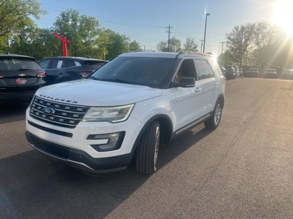 Used 2016 Ford Explorer XLT FWD XLT