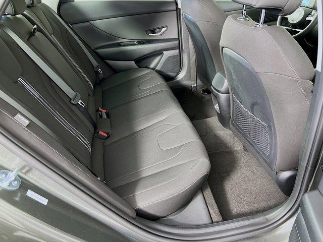 2025 Hyundai Elantra SEL - Photo 23