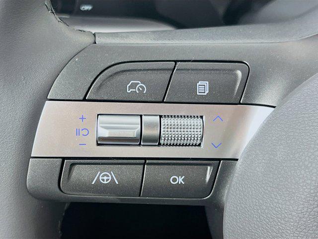 2025 Hyundai Kona SEL - Photo 13