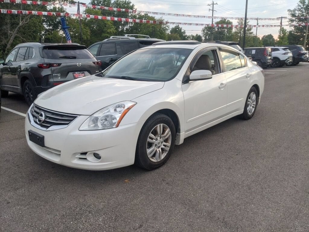 Used 2011 Nissan Altima 2.5 SL Sedan