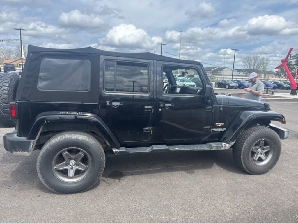 Used 2015 Jeep Wrangler Unlimited Sahara 4WD Sahara