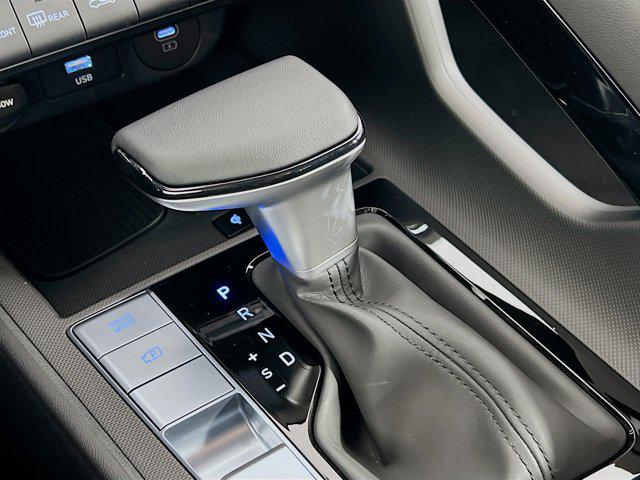 2025 Hyundai Elantra SEL - Photo 11