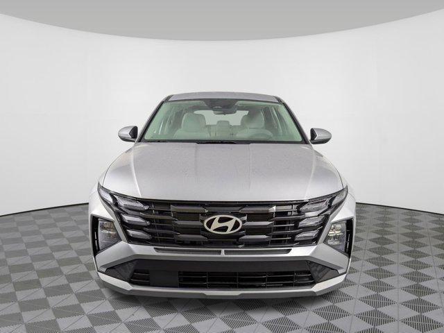 2025 Hyundai Tucson SE photo 3