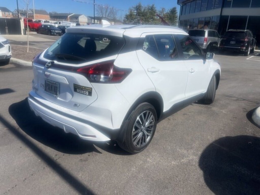 Used 2023 Nissan Kicks SV SV FWD