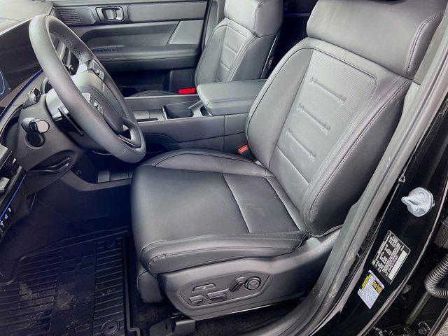 2025 Hyundai Santa Fe Calligraphy photo 3