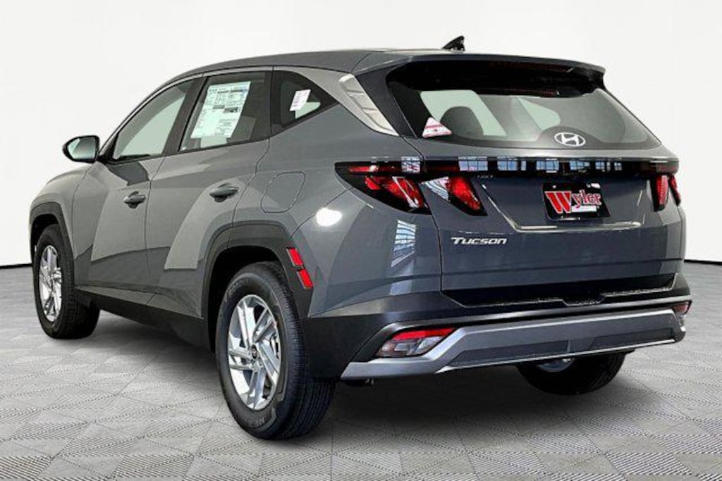 New 2026 Hyundai Tucson SE AWD SUV