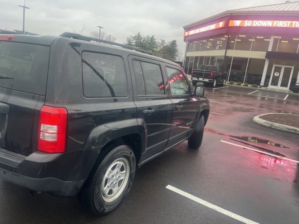Used 2016 Jeep Patriot Sport FWD Sport