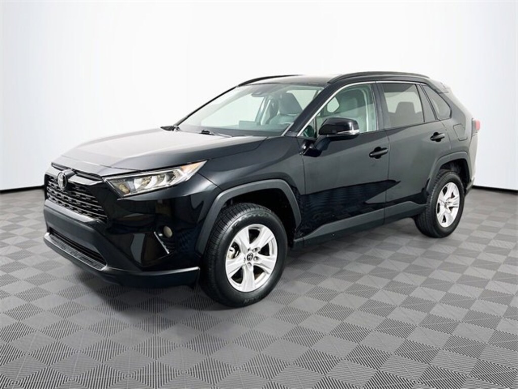 Used 2021 Toyota RAV4 XLE XLE FWD