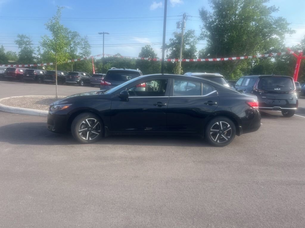 Used 2024 Nissan Sentra SV SV CVT