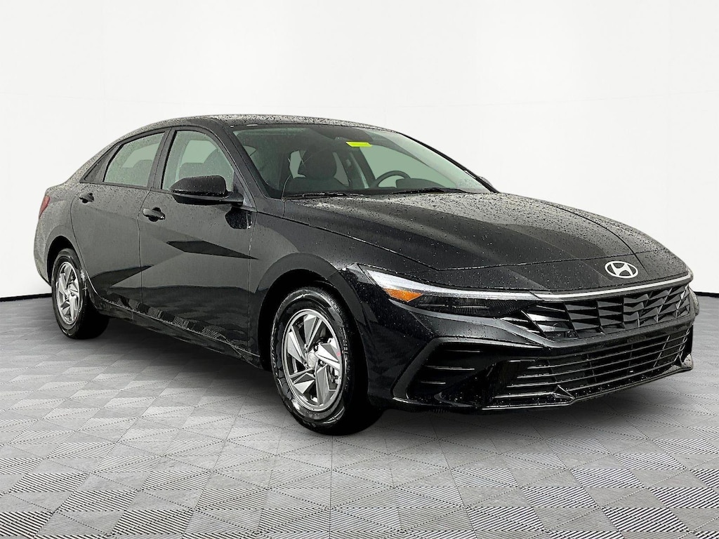 New 2026 Hyundai Elantra SE Sedan