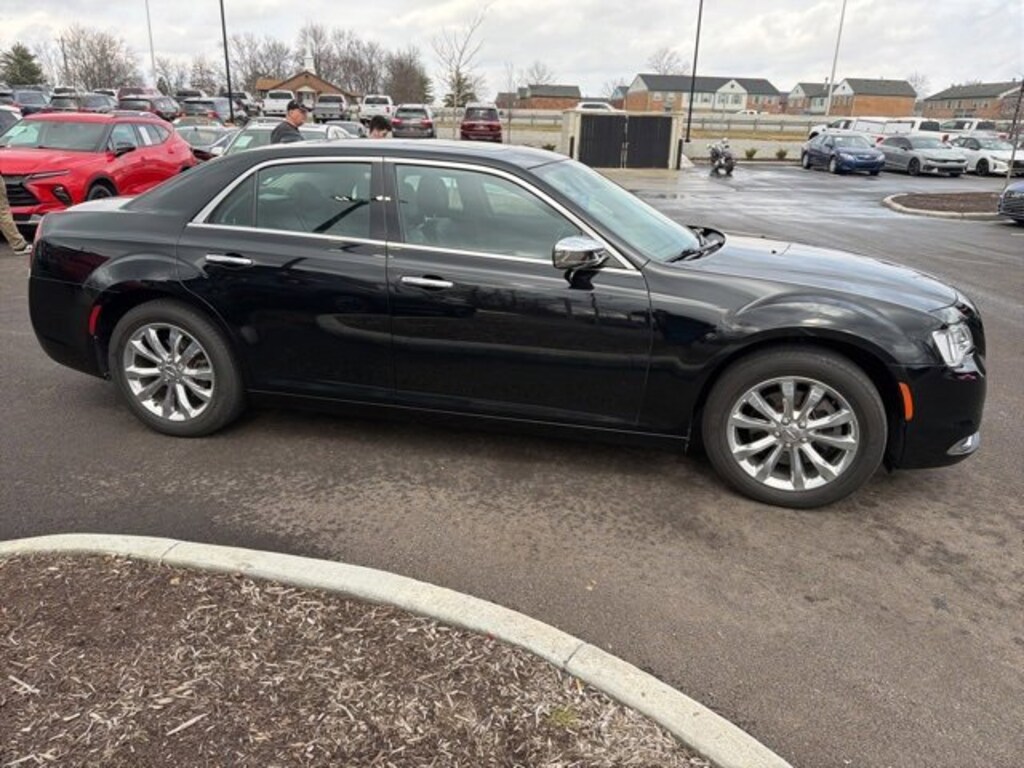 Used 2017 Chrysler 300 300C 300C AWD