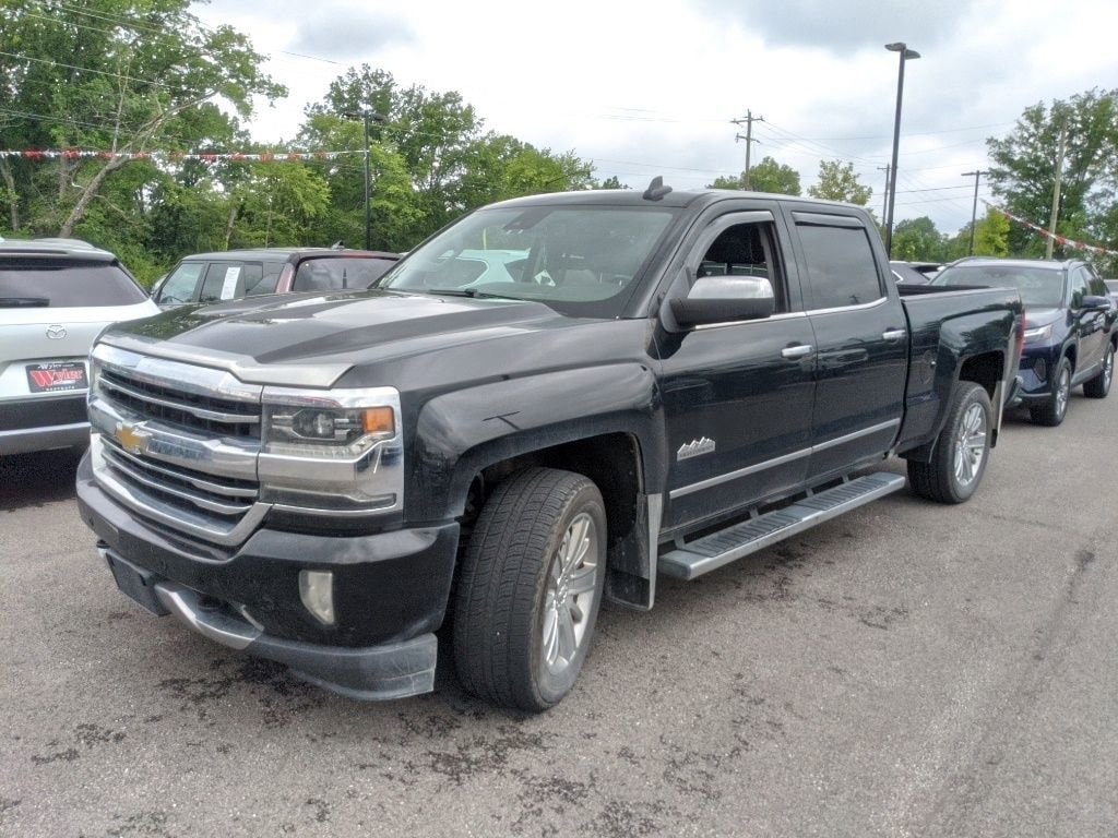 2017 Chevrolet Silverado 1500 High Country 4X4 Crew Cab Standard Box's photo