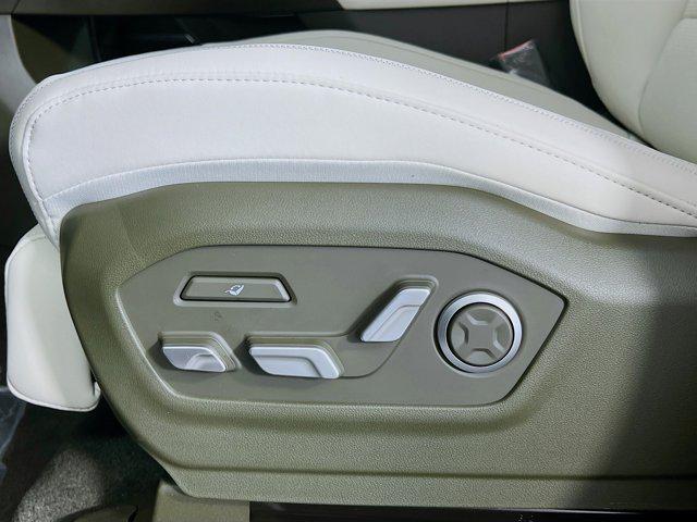 2025 Hyundai Santa Fe Calligraphy photo 4