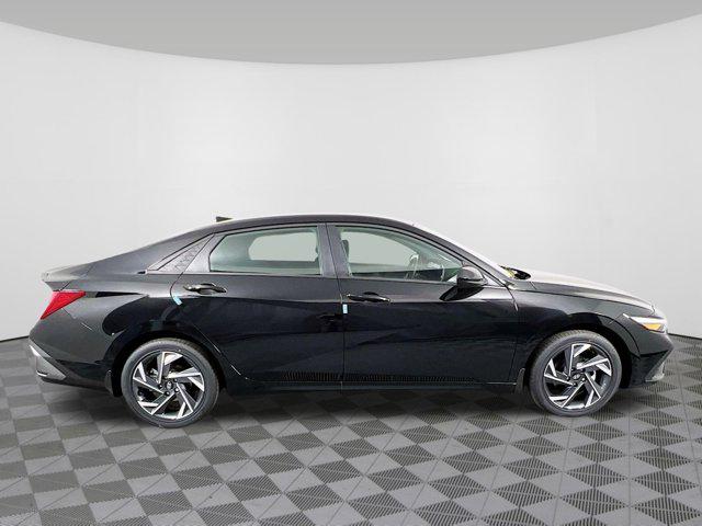 2025 Hyundai Elantra Blue - Photo 30