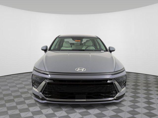 2025 Hyundai Sonata Hybrid SEL photo 3
