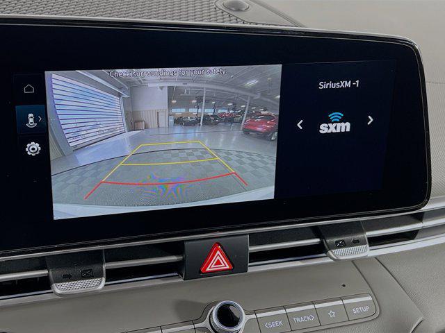 2025 Hyundai Elantra SEL - Photo 9