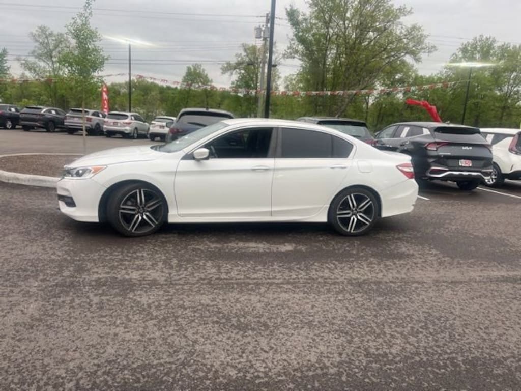 Used 2017 Honda Accord Sedan Sport Sport CVT