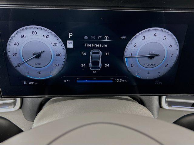 2025 Hyundai Elantra SEL - Photo 16