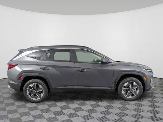 2025 Hyundai Tucson SEL photo 2