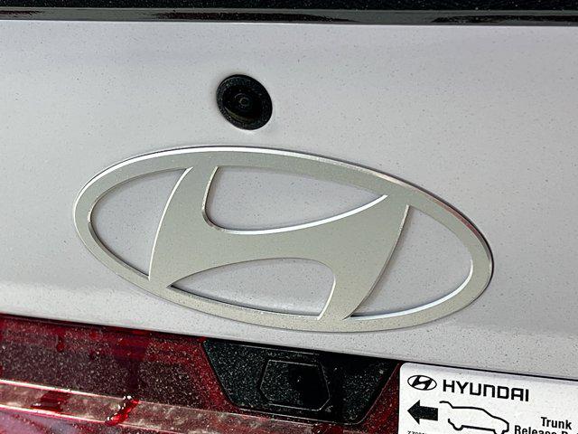 2025 Hyundai Elantra Blue - Photo 31