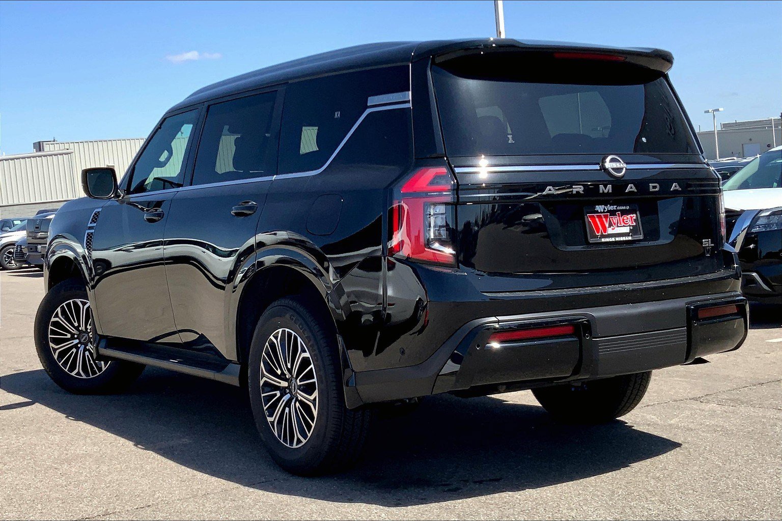2025 Nissan Armada SL photo 3