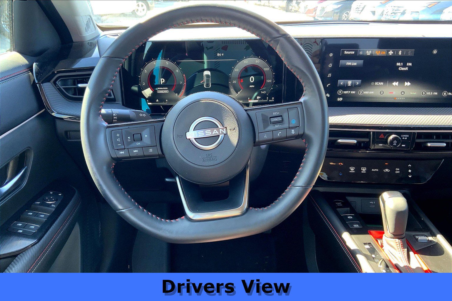 2025 Nissan Kicks SR photo 4
