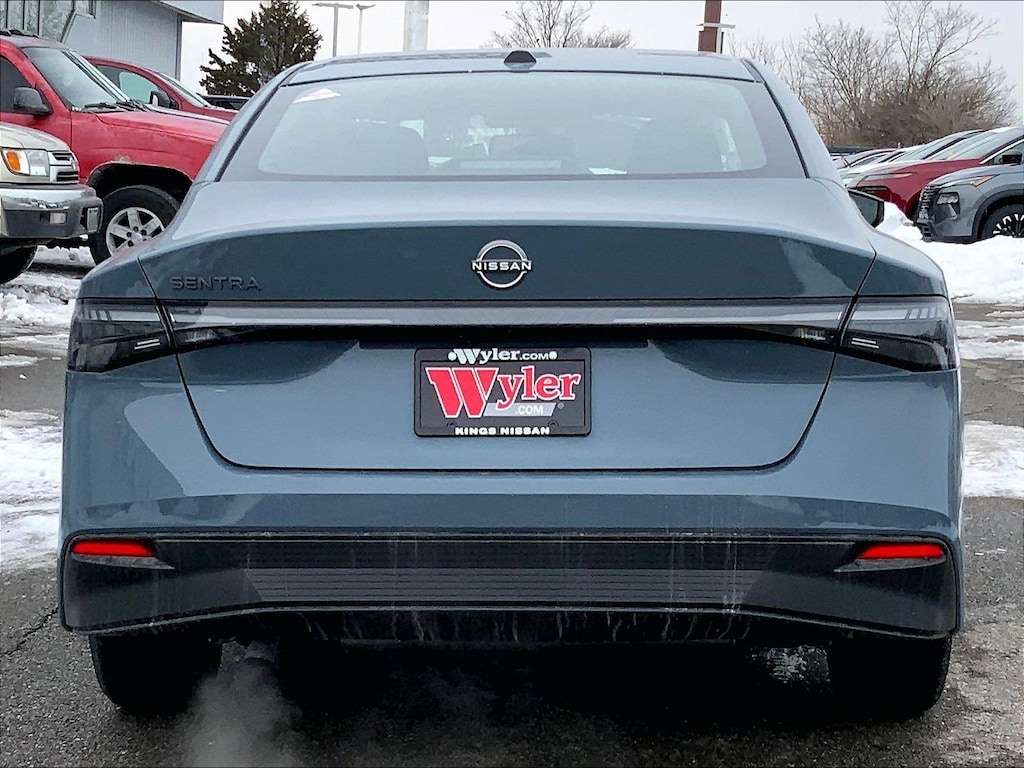New 2026 Nissan Sentra SV 4dr Car