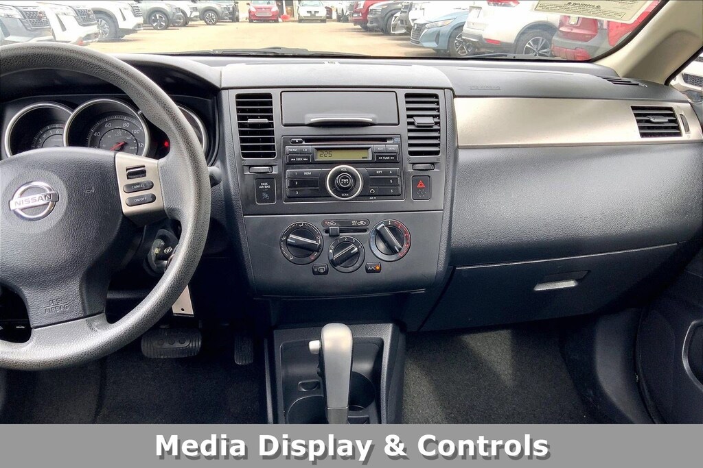 Used 2011 Nissan Versa 5dr HB I4 Auto 1.8 S Hatchback