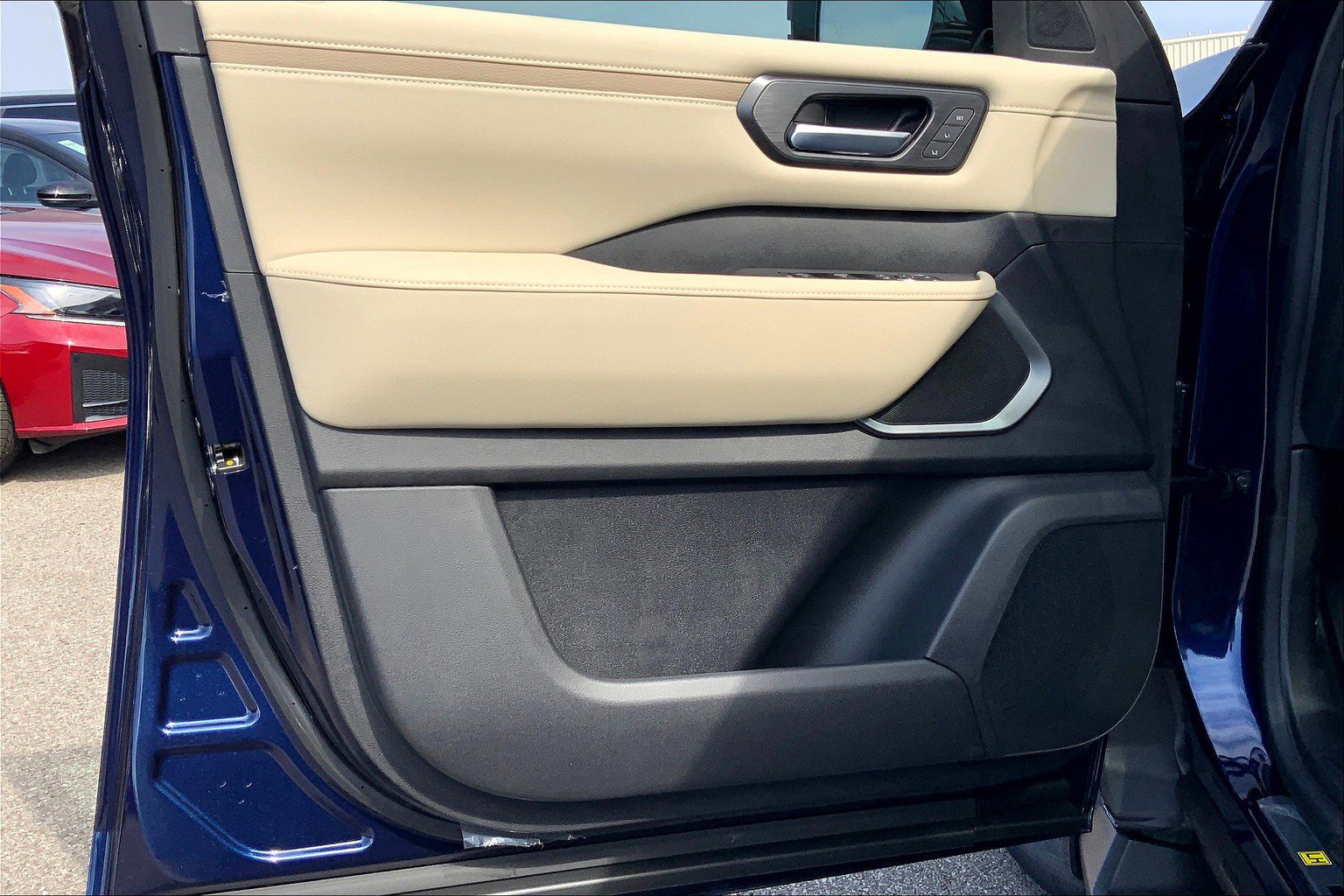2026 Nissan Armada Platinum - Photo 19