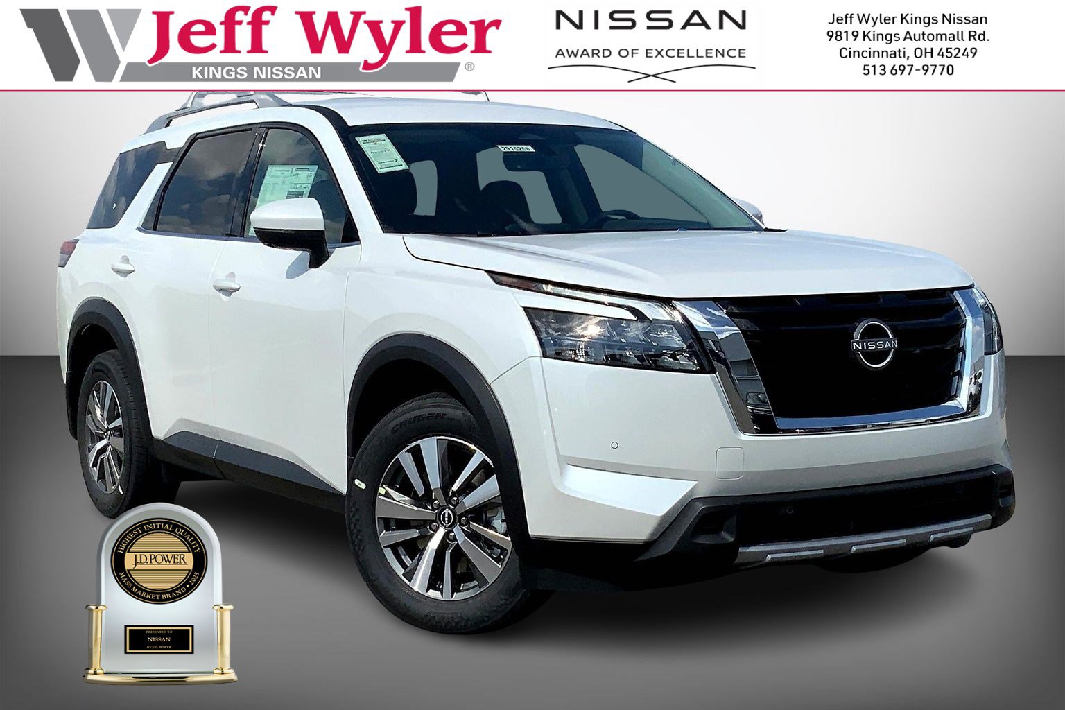 2025 Nissan Pathfinder SL's photo