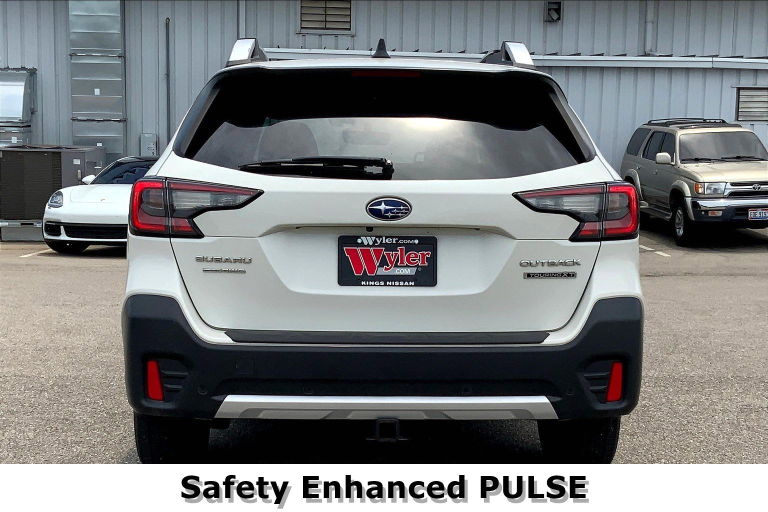 2020 Subaru Outback Touring XT photo 3